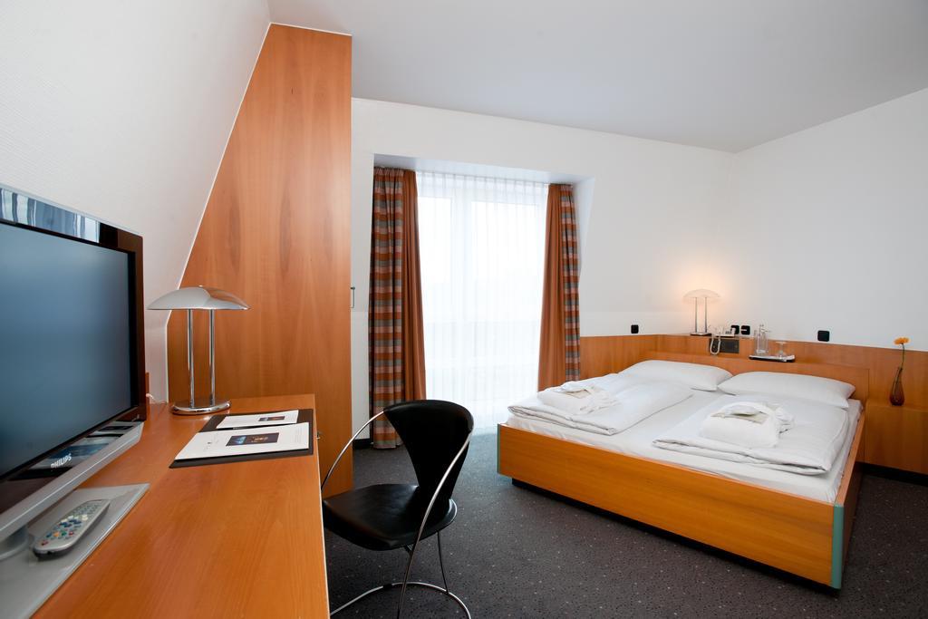 Hotel Plaza Ντούισμπουργκ Εξωτερικό φωτογραφία