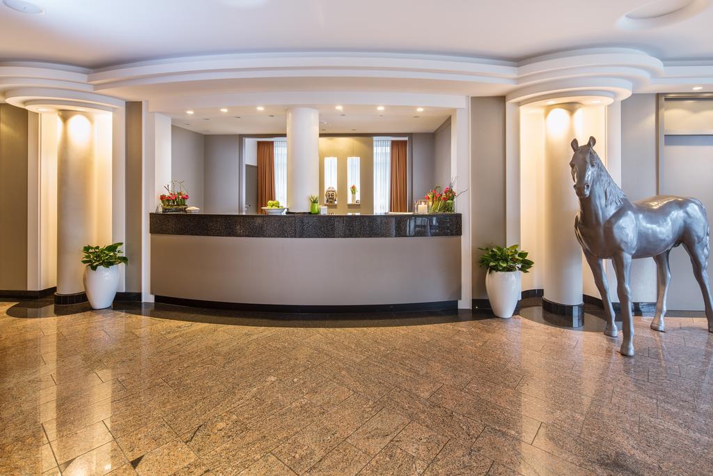 Hotel Plaza Ντούισμπουργκ Εξωτερικό φωτογραφία